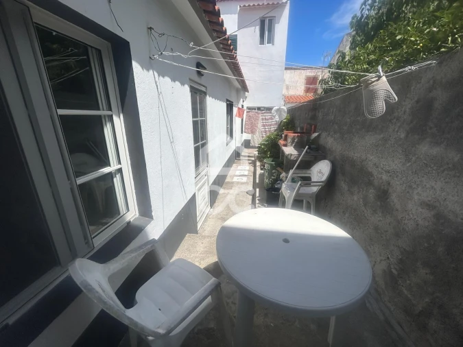 Moradia T5 para Venda em Ponta Delgada (São José) Foto 16