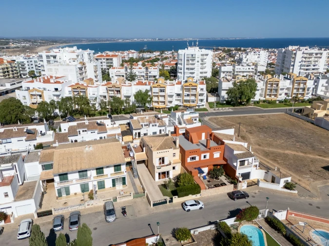 Moradia T4 para Venda em Lagos (São Sebastião e Santa Maria) Foto 35