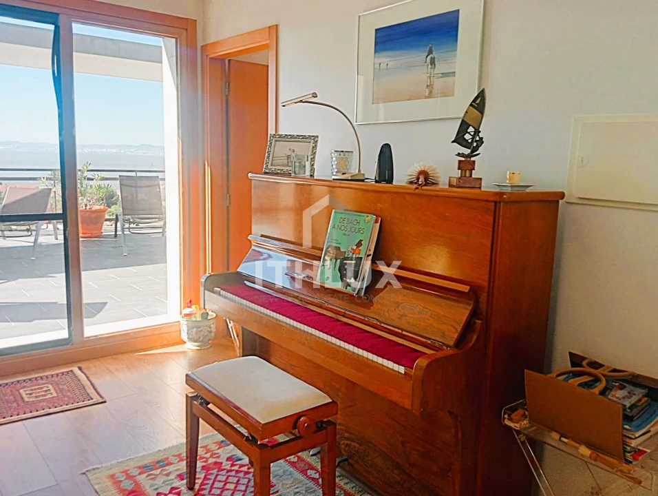 Apartamento T4 para Venda em Alcochete Foto 12