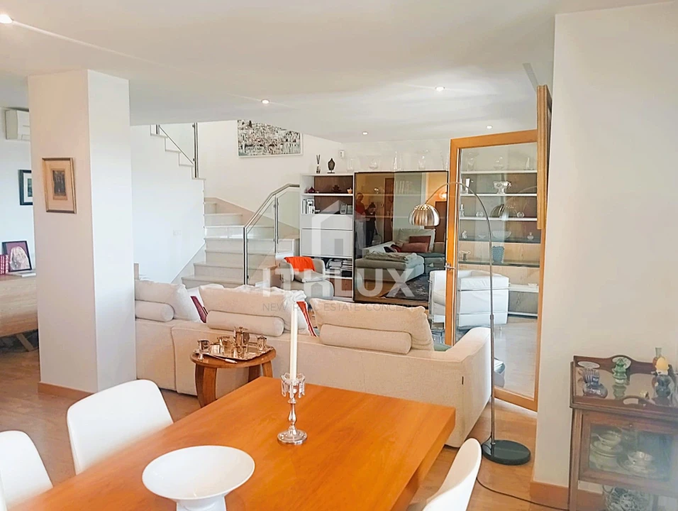 Apartamento T4 para Venda em Alcochete Foto 6