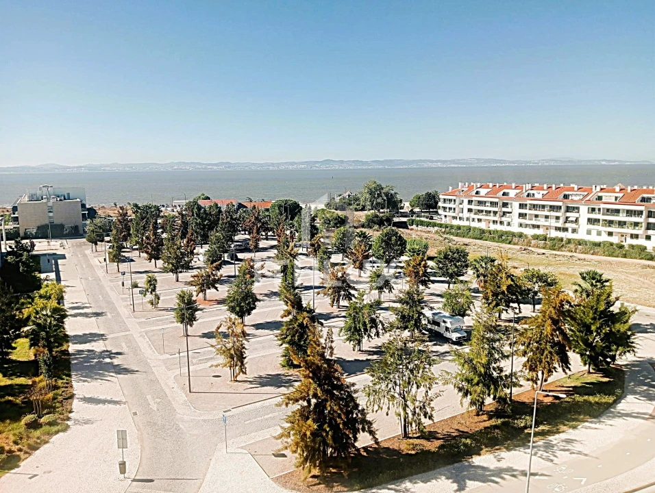 Apartamento T4 para Venda em Alcochete Foto 1