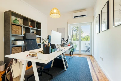 Apartamento T2 para Venda em Santa Clara-A-Nova e Gomes Aires