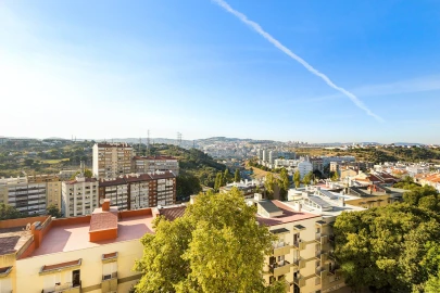 Apartamento T2 para Venda em Santa Clara-A-Nova e Gomes Aires