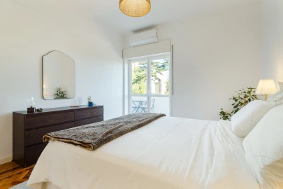 Apartamento T2 para Venda em Santa Clara-A-Nova e Gomes Aires