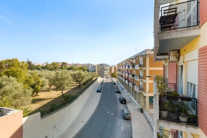 Apartamento T2 para Venda em Santa Clara-A-Nova e Gomes Aires