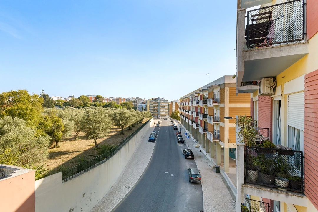 Apartamento T2 para Venda em Santa Clara-A-Nova e Gomes Aires Foto 24