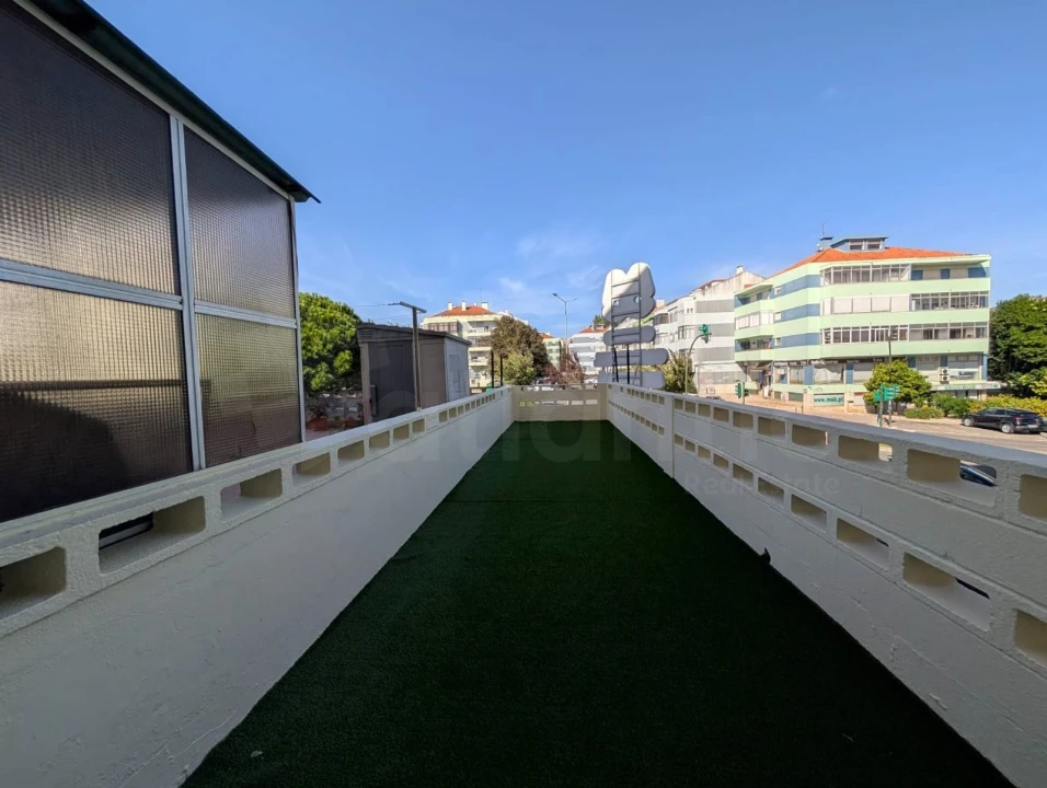 Apartamento T3 para Venda em Massamá e Monte Abraão Foto 6