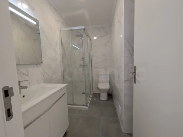 Apartamento T3 para Venda em Massamá e Monte Abraão