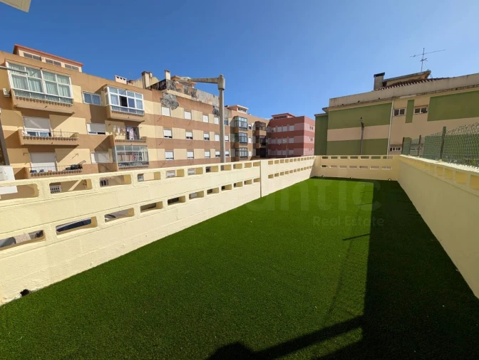 Apartamento T3 para Venda em Massamá e Monte Abraão Foto 24