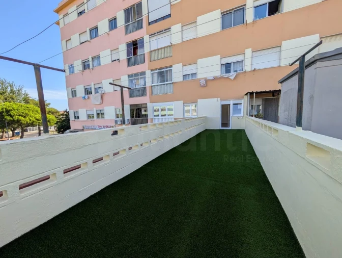 Apartamento T3 para Venda em Massamá e Monte Abraão Foto 27
