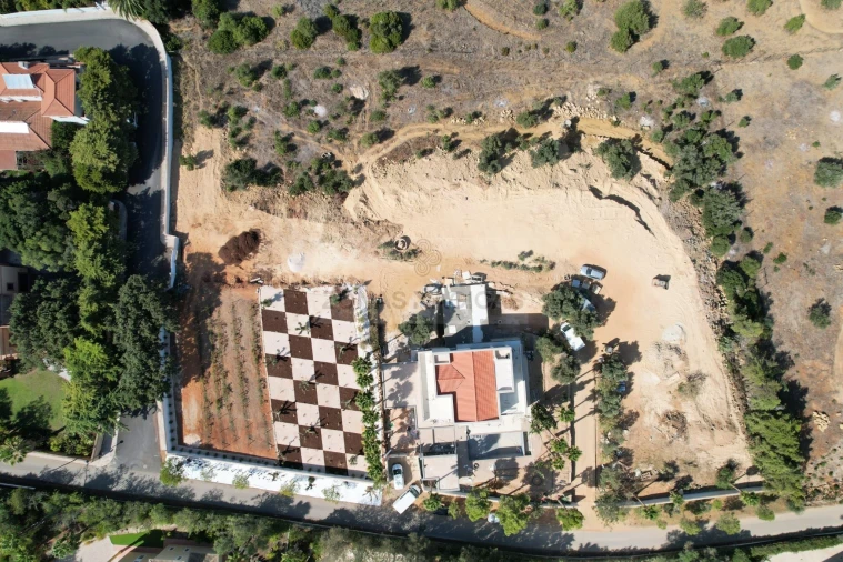 Moradia T4 para Venda em Lagos (São Sebastião e Santa Maria) Foto 2