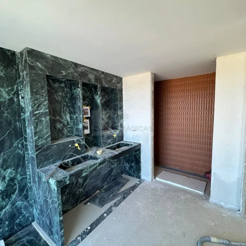 Moradia T4 para Venda em Lagos (São Sebastião e Santa Maria) Foto 28