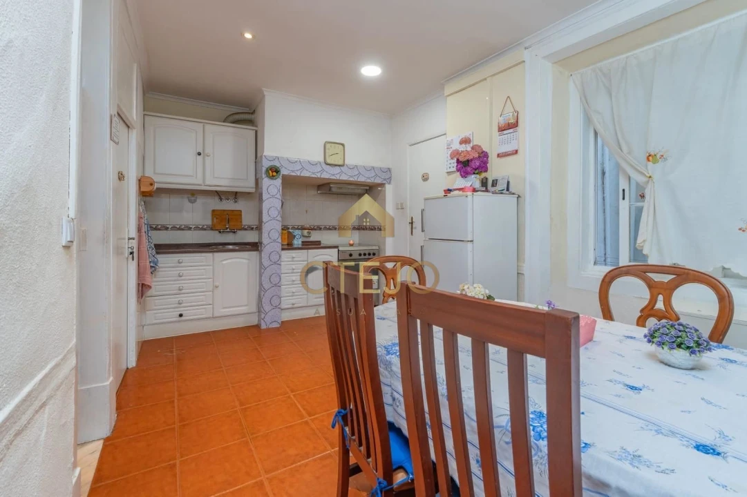 Apartamento T4 para Venda em Misericórdia Foto 9
