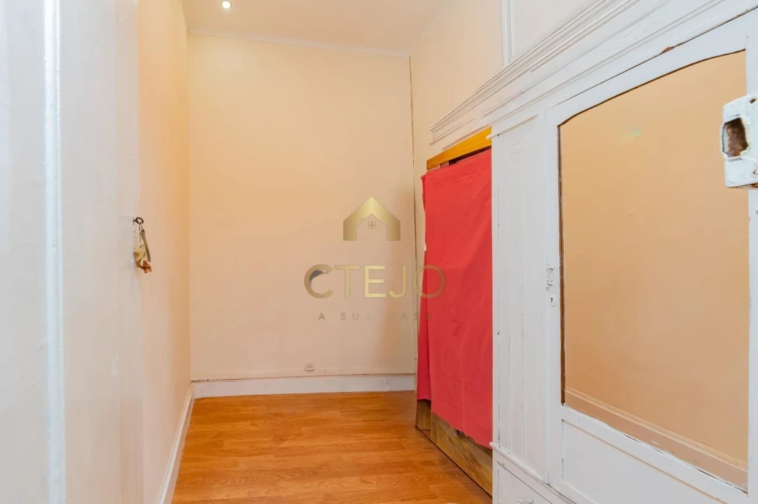 Apartamento T4 para Venda em Misericórdia Foto 22