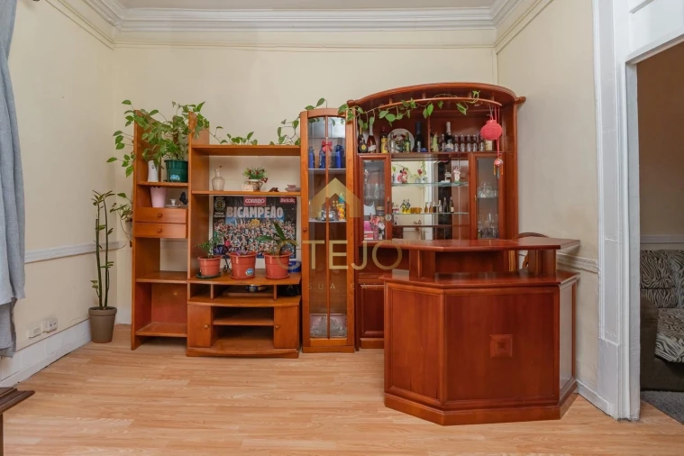 Apartamento T4 para Venda em Misericórdia Foto 4