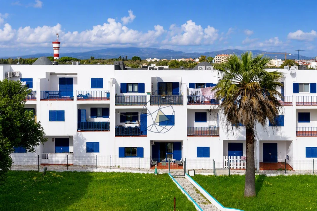 Apartamento T2 para Arrendamento em Portimão Foto 1