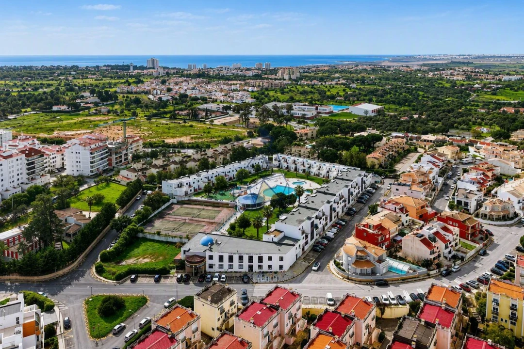 Apartamento T2 para Arrendamento em Portimão Foto 18