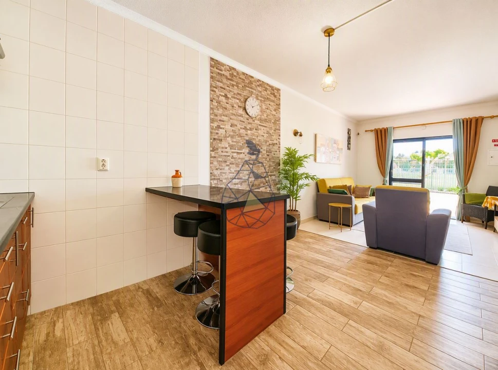 Apartamento T2 para Arrendamento em Portimão Foto 4