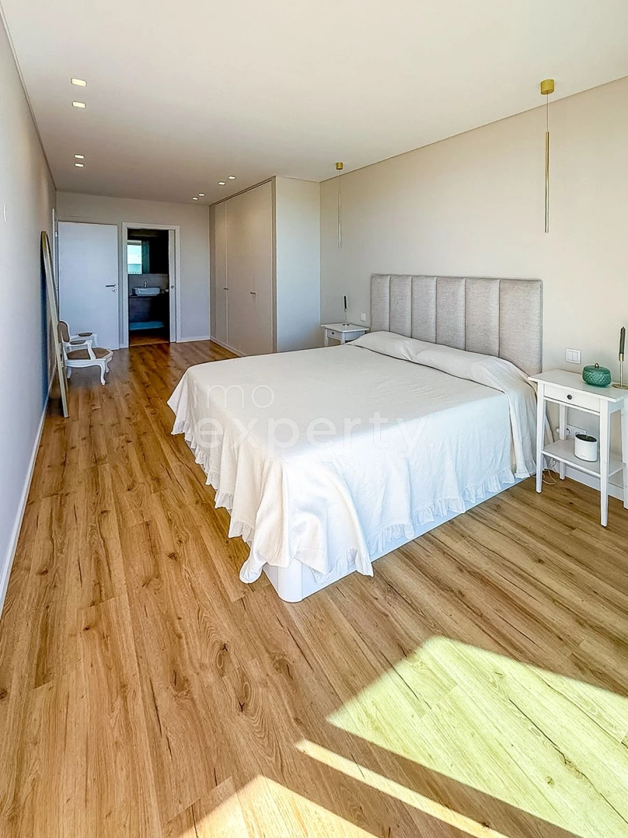 Apartamento T2 para Venda em Camara de Lobos Foto 9