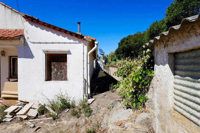 Quinta T3 para Venda em Monchique Foto 34