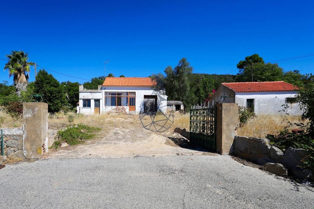 Quinta T3 para Venda em Monchique Foto 1
