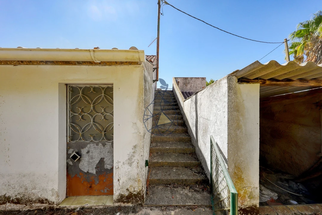 Quinta T3 para Venda em Monchique Foto 38