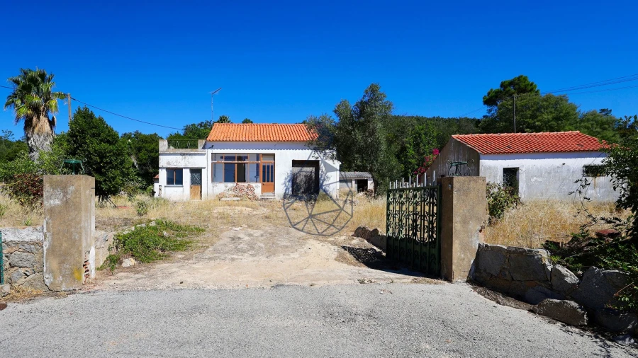 Quinta T3 para Venda em Monchique