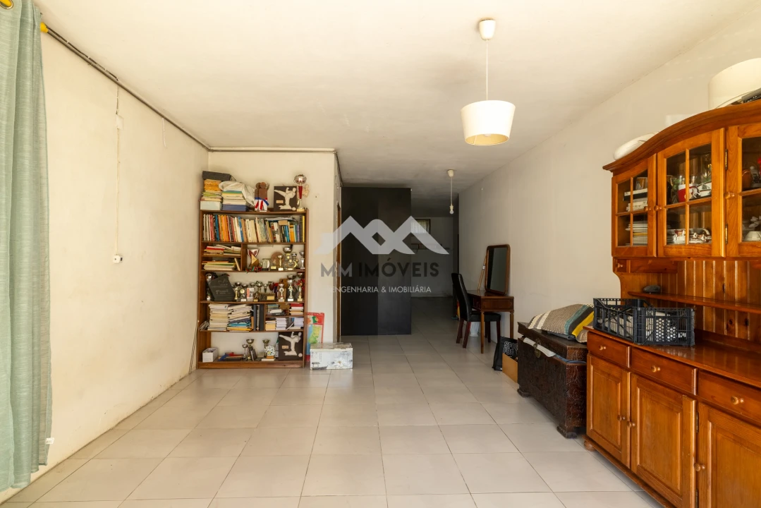 Terreno para Venda em Cidade da Maia Foto 23