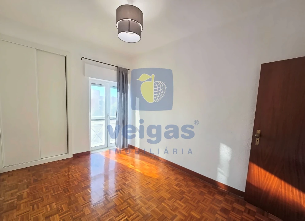 Apartamento T3 para Arrendamento em Marvila Foto 24