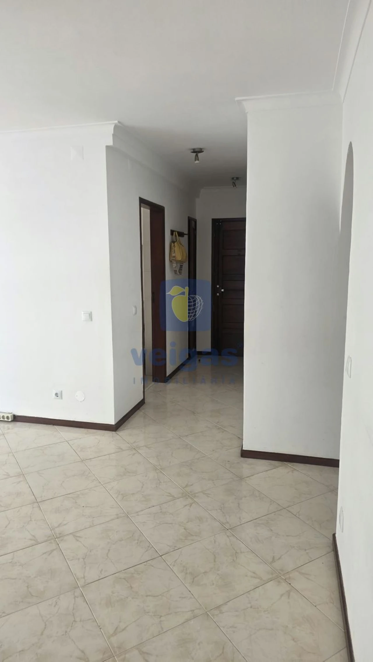 Apartamento T2 para Venda em Rio de Mouro Foto 6