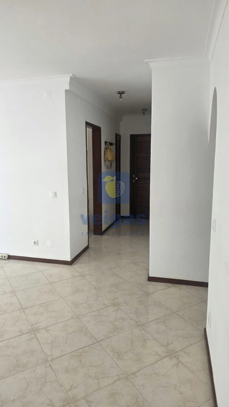 Apartamento T2 para Venda em Rio de Mouro Foto 6