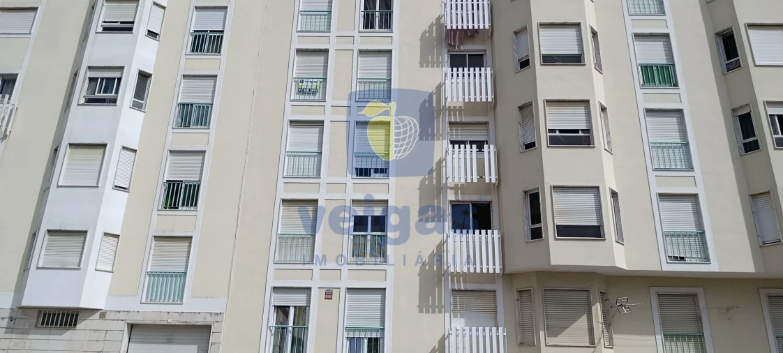 Apartamento T2 para Venda em Rio de Mouro Foto 20