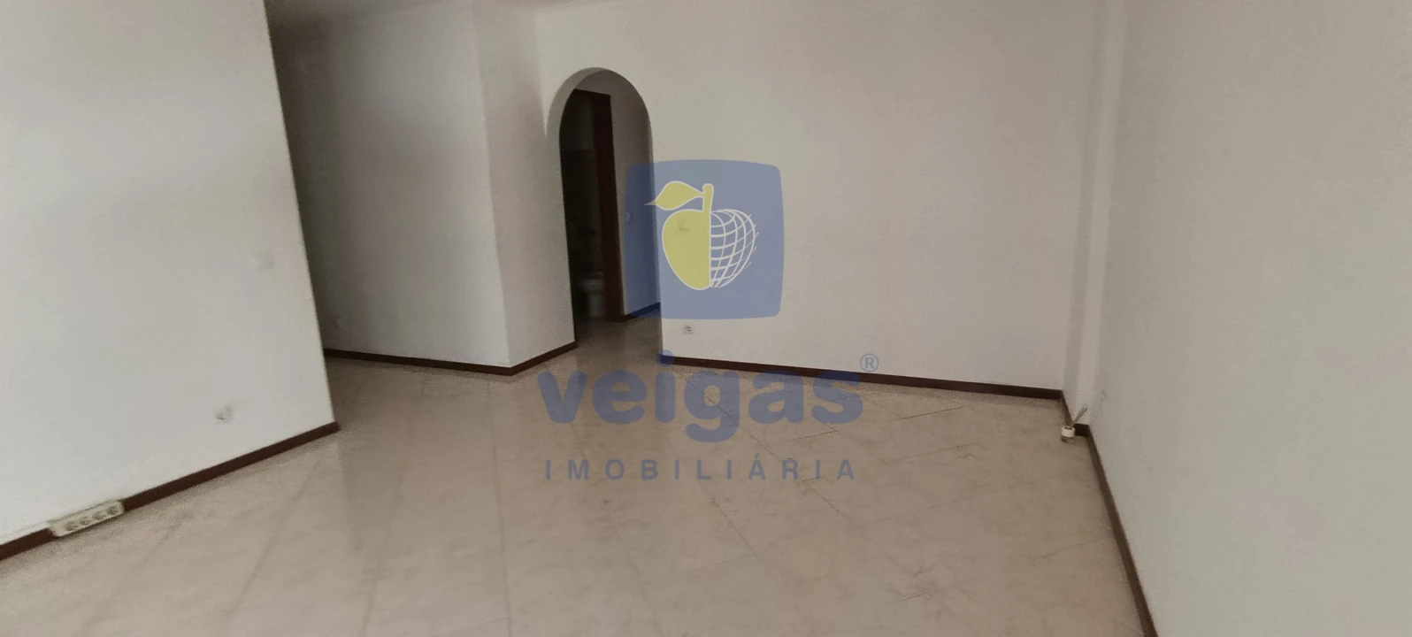 Apartamento T2 para Venda em Rio de Mouro Foto 9