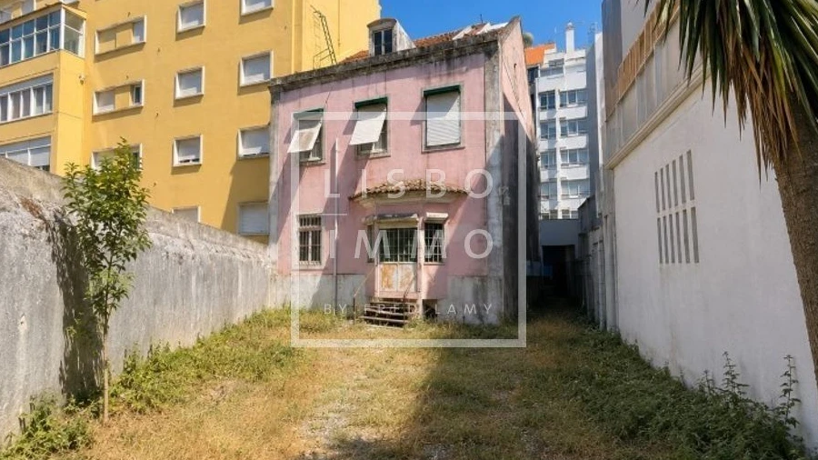 Moradia T5 para Venda em Estrela