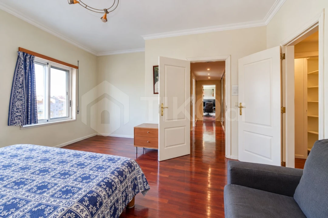 Apartamento T4 para Venda em Corroios Foto 15