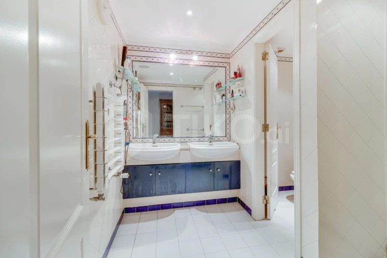 Apartamento T4 para Venda em Corroios Foto 22