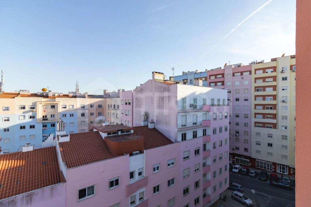 Apartamento T4 para Venda em Corroios Foto 42