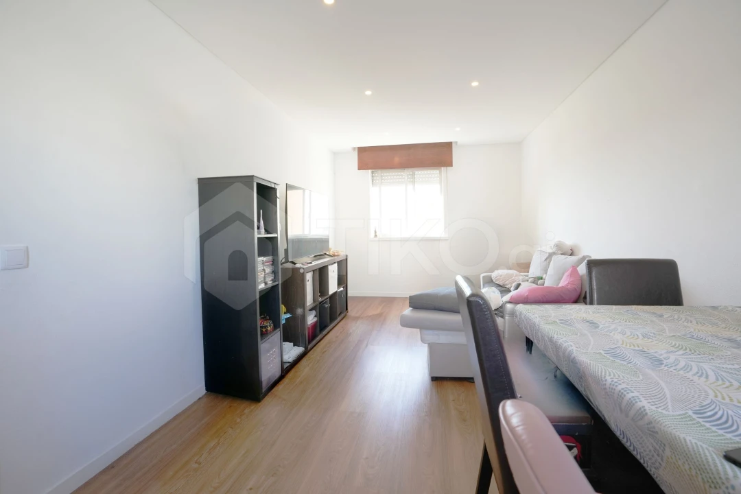 Apartamento T2 para Venda em Corroios Foto 2