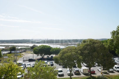 Apartamento T2 para Venda em Corroios