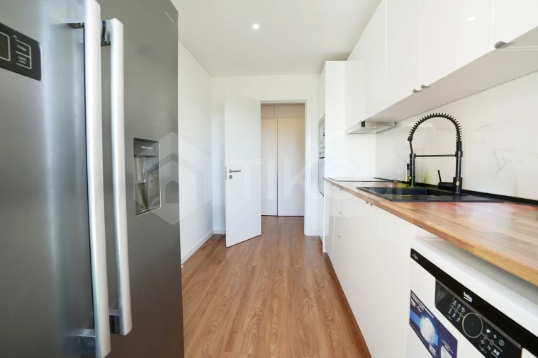 Apartamento T2 para Venda em Corroios Foto 10