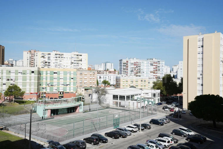 Apartamento T2 para Venda em Corroios Foto 18