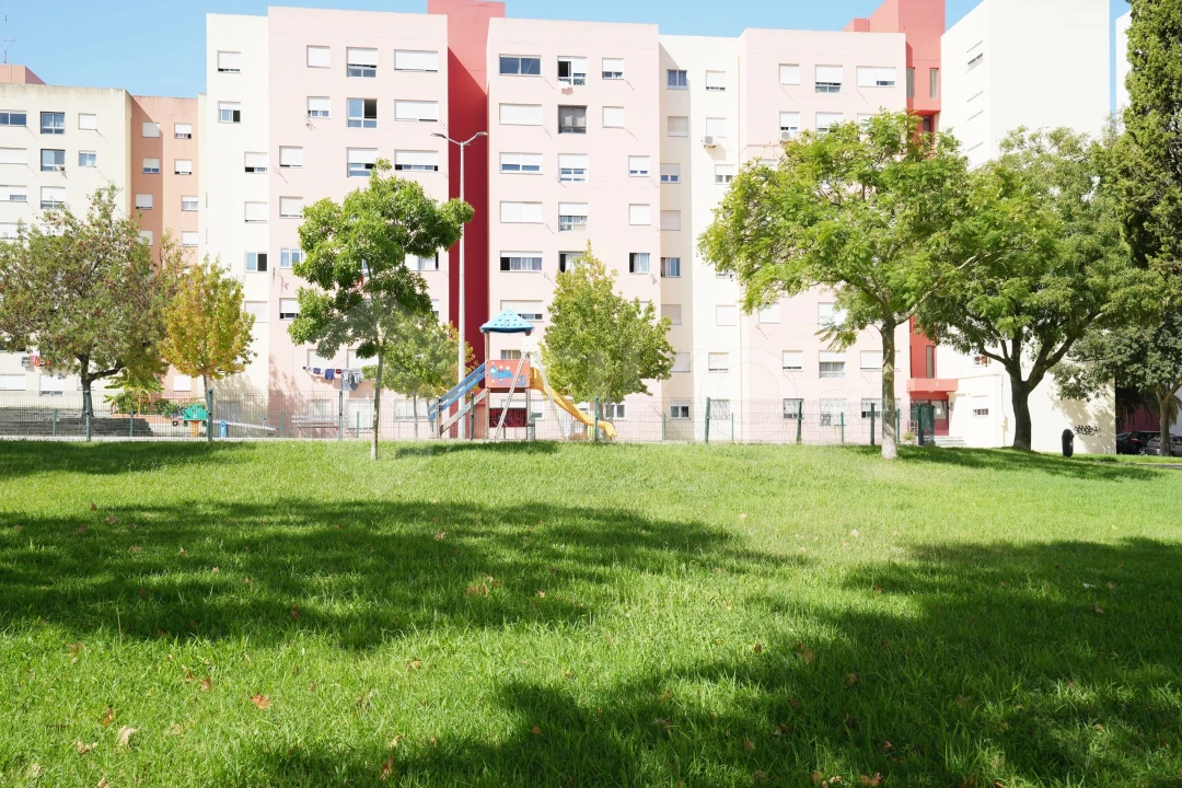 Apartamento T2 para Venda em Corroios Foto 20