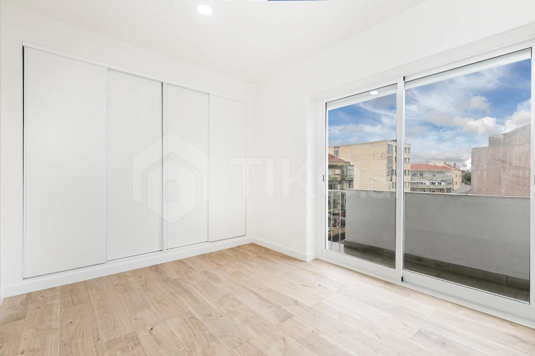 Apartamento T3 para Venda em Venteira Foto 11