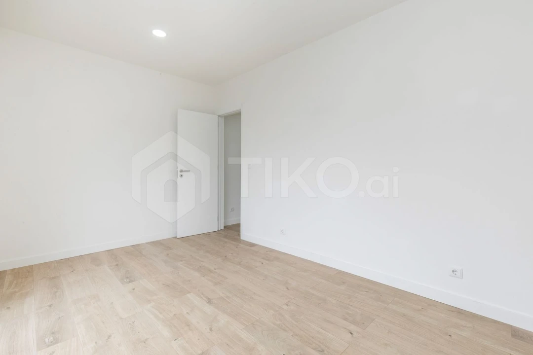 Apartamento T3 para Venda em Venteira Foto 12