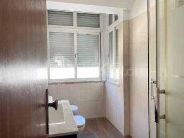 Apartamento T2 para Venda em Falagueira-Venda Nova