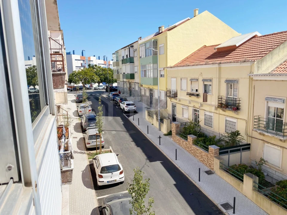 Apartamento T2 para Venda em Falagueira-Venda Nova Foto 12
