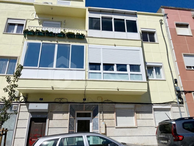 Apartamento T2 para Venda em Falagueira-Venda Nova Foto 14