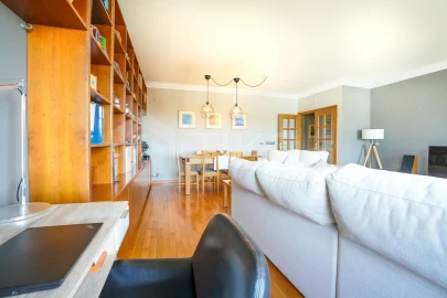 Apartamento T3 para Venda em Carnide