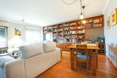 Apartamento T3 para Venda em Carnide