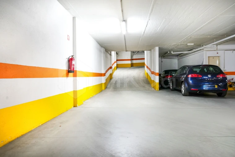 Apartamento T3 para Venda em Carnide Foto 29